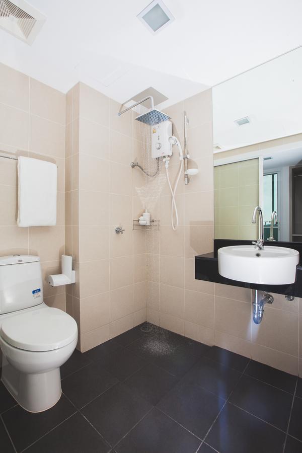The Wide Condotel - Phuket Room photo